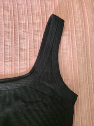 Crop top negro talla S