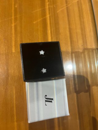 Pendientes de oro blanco con forma de estrella
