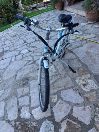Bicicleta Eléctrica Blanca