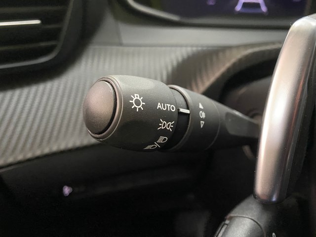 208 Allure Hybrid 1.2 110CV eDCS6 MHEV Gris