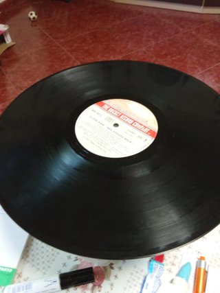 LP Elton John - Reg Strikes Back