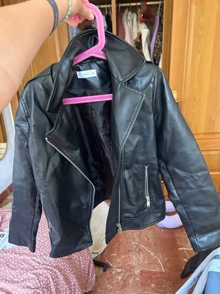 Chaqueta efecto piel Mango Talla M