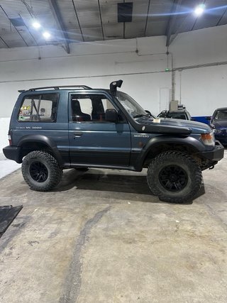 Mitsubishi Montero 1997
