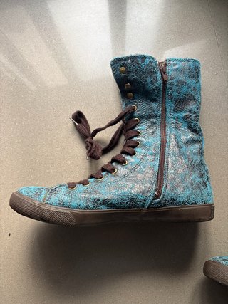 Botas altas para chica con rosas