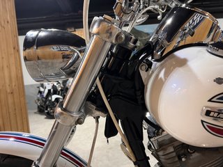 Harley Davidson Dyna Super Glide Custom