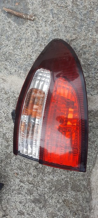 Faros traseros Toyota Previa (2 unidades)
