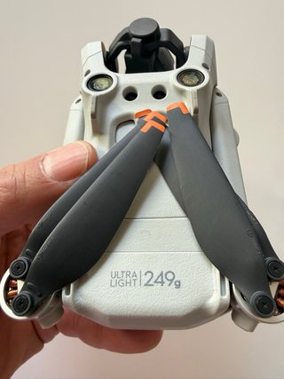 DJI Mini 3 Pro + Mando DJI RC + 3 Baterías