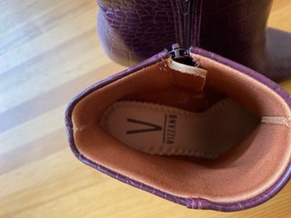 Bota Vizzano Morada Cocodrilo Tacón