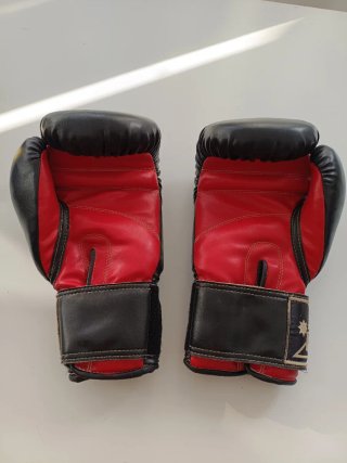 Kit Boxeo: Guantes, Vendas y Espinilleras