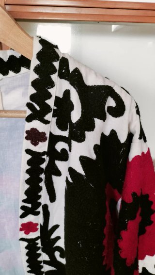 Chaqueta bordada tipo kimono Sissel Edelbo Talla Ú