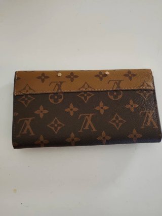 Cartera Louis Vuitton Marrón y Dorada