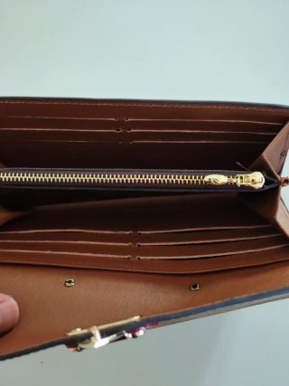 Cartera Louis Vuitton Marrón y Dorada
