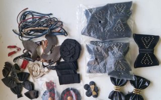 Lote adornos y fornituras vintage para zapatería..