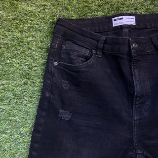Pantalón Bershka Super Skinny Roto Negro