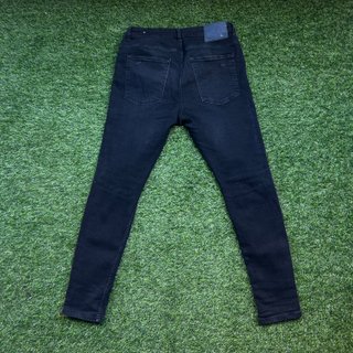 Pantalón Bershka Super Skinny Roto Negro
