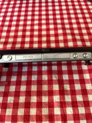 Psvita OLED 3G + tarjeta de 8GB memoria + 3 juegos