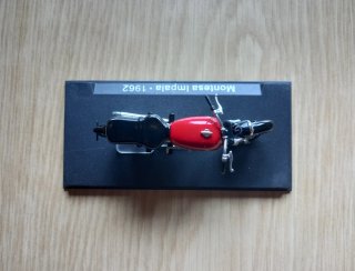 Montesa Impala miniatura 1962. Escala 1/24.