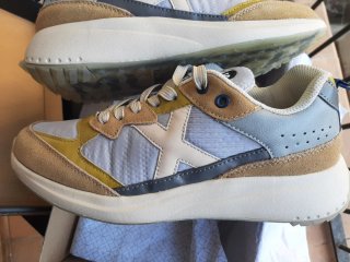 Zapatillas Munich Beige y Amarillo
