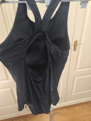 Bañador deportivo negro