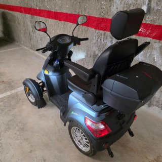 Scooter movilidad reducida 4 ruedas