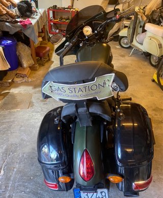 Moto Victory Cruiser Verde y Negra