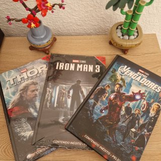 Marvel, libros y películas de los vengadores.