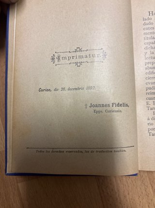 Libro religioso antiguo