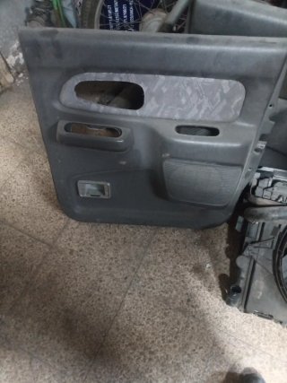 Paneles Puertas Mitsubishi L200