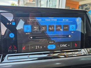Volkswagen Golf 1.5 eTSI 150CV ECO