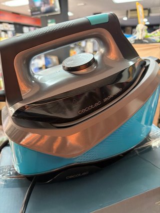 Cecotec Centro Planchado IronHero H-2800 leer bien
