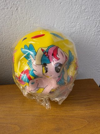4 Pelotas de unicornio