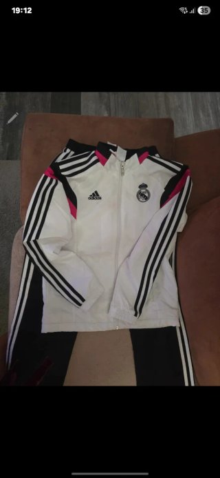 Chándal Real Madrid Adidas talla 11-12 años