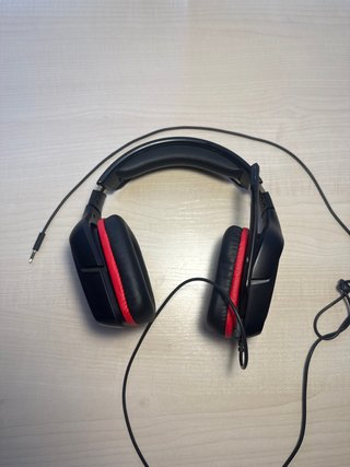 Auriculares Gaming Negros y Rojos