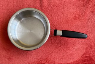 Olla Iber 24cm Acero Inoxidable y Cazo  de regalo
