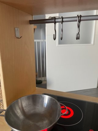 Cocinita Infantil IKEA + Ollas
