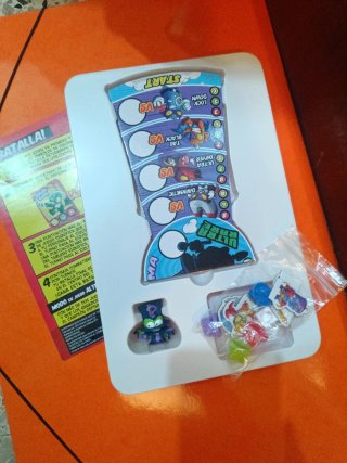 Juego Battle Game de Super Zings.