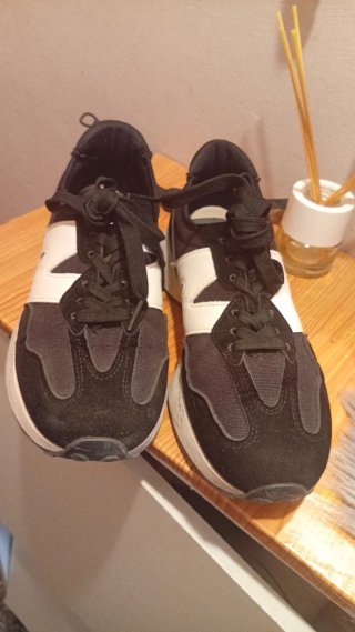 Zapatillas New Balance Negras y Blancas