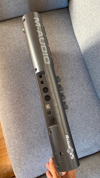 Controlador M-Audio Axiom 25