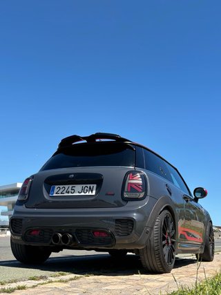 MINI Jhon cooper works 2015