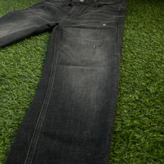 Pantalón vaquero C&A negro roto