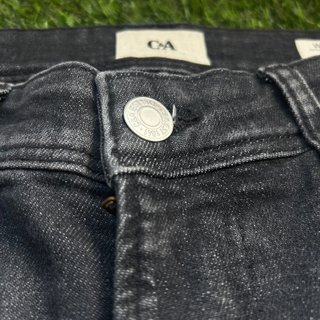 Pantalón vaquero C&A negro roto