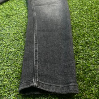 Pantalón vaquero C&A negro roto
