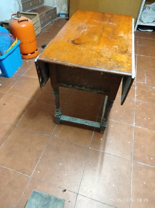 Mesa antigua madera plegable