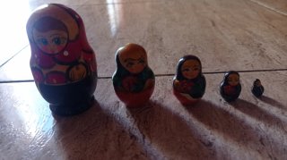 Figuras Matrioska Pintadas a Mano
