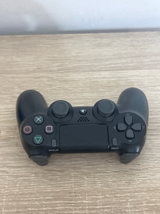 PS4 1TB +3 mandos + 12 juegos