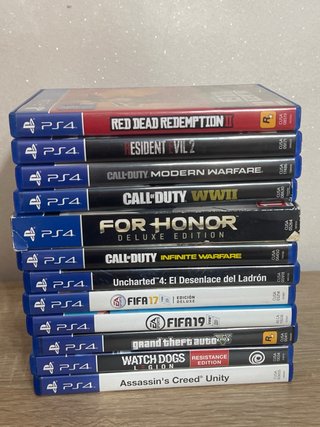 PS4 1TB +3 mandos + 12 juegos