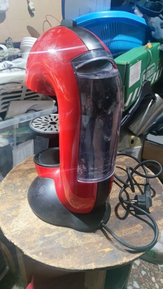 Cafetera Nescafé Dolce Gusto Roja