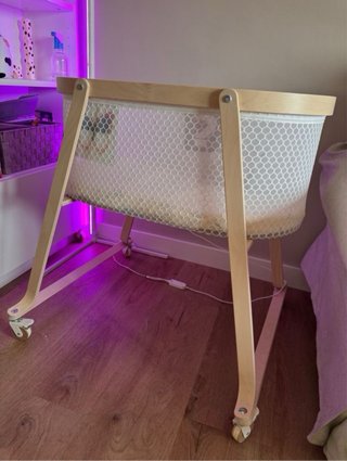 Cuna bebé IKEA con ruedas