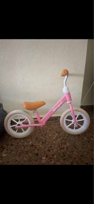 Bicicleta niña sin pedales rosa