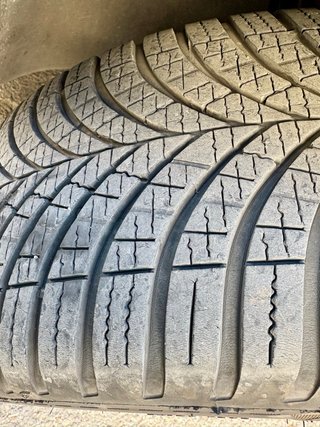 Neumático Goodyear 225/45R17 M+S
